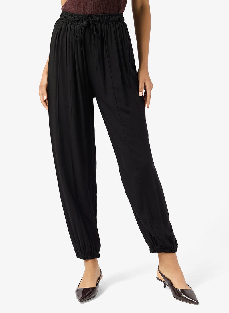 Ginger Comfort Fit Pleated Yoga Pants - Image 1